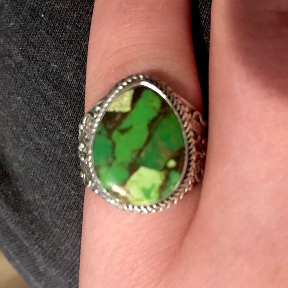 VINTAGE Green Turquoise Sterling Silver 925 Ring Sz 6-1/2 - Picture 2 of 9